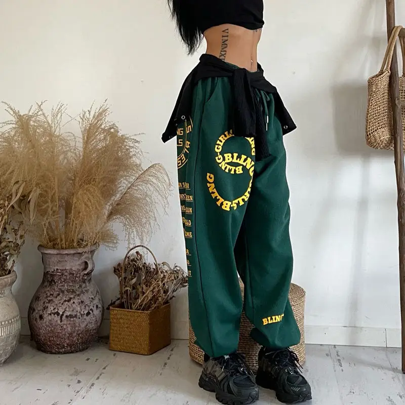 2021 New Spring/autumn European Style Women Letter Print Cotton Ankle-length Pants Casual Loose Elastic Waist Harem Pants P223
2021 New Spring/autumn European Style Women Letter Print Cotton Ankle-length Pants Casual Loose Elastic Waist Harem Pants P223