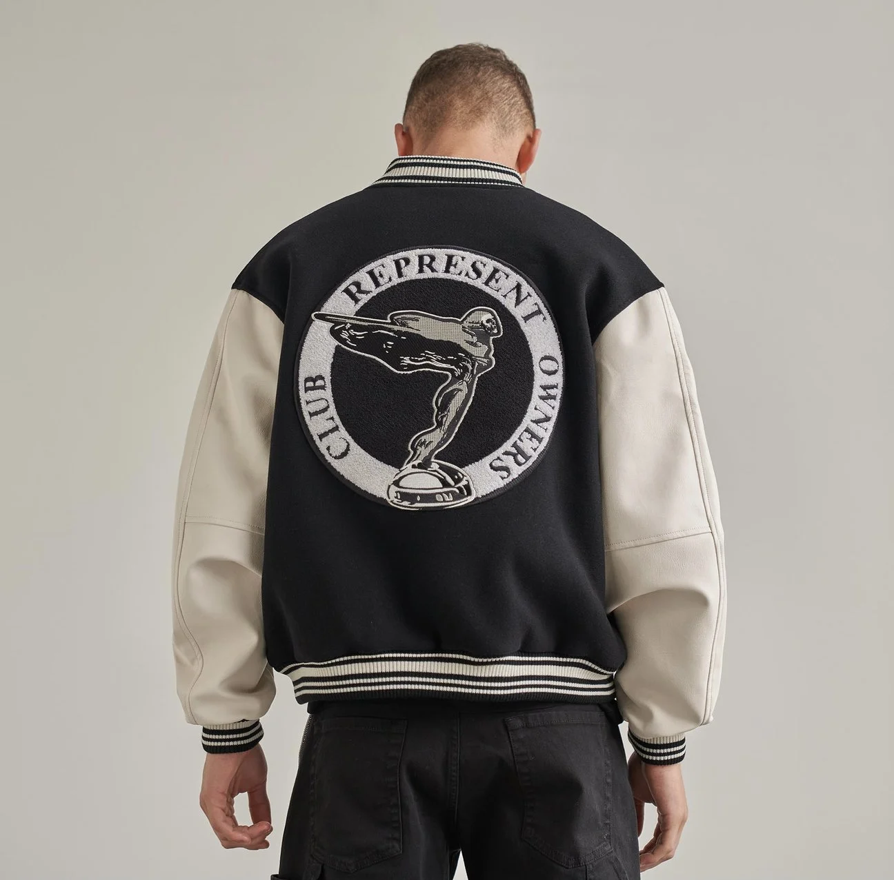 Represent 2021FW Owners Club Varsity Jackets Women Men 1:1 Quality Embroidery Flying Goddess PU Leather Bomber High Street Coats
Represent 2021FW Owners Club Varsity Jackets Women Men 1:1 Quality Embroidery Flying Goddess PU Leather Bomber High Street Coats