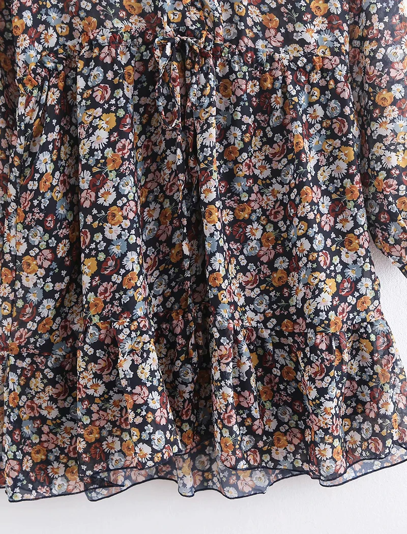 Summer 2020 new women's bohemian printed V-neck long-sleeved ladies chiffon dress, fashionable women's skirt, women's dress
Summer 2020 new women's bohemian printed V-neck long-sleeved ladies chiffon dress, fashionable women's skirt, women's dress