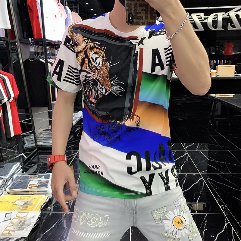 2021 New Fashion Brand Slim European Printing Mens Hot Drilling Leisure Short Sleeve T-shirt Social Club Outfits Tee Shirt Homme 
2021 New Fashion Brand Slim European Printing Mens Hot Drilling Leisure Short Sleeve T-shirt Social Club Outfits Tee Shirt Homme