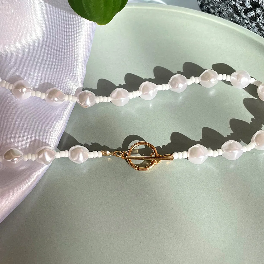 2021 Trend Elegant Simple White Pearl Beaded Necklace For Women Baroque Pearl Choker OT Clasp Romantic Wedding Necklace Jewelry
2021 Trend Elegant Simple White Pearl Beaded Necklace For Women Baroque Pearl Choker OT Clasp Romantic Wedding Necklace Jewelry