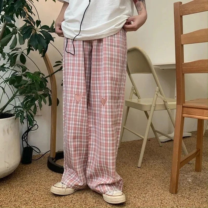 Women's sports pants loose oversized clothes jogging street retro waist embroidery pockets cargo plaid pants casual pants high
Women's sports pants loose oversized clothes jogging street retro waist embroidery pockets cargo plaid pants casual pants high