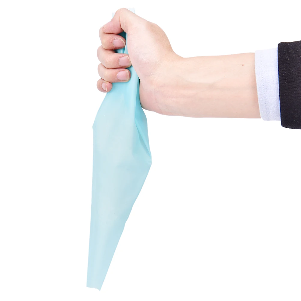 1pc Light Blue Reusable Silicone Pastry Bag Icing Piping Bag Cake Cream DIY Decor Tool Kitchen Accessories 
1pc Light Blue Reusable Silicone Pastry Bag Icing Piping Bag Cake Cream DIY Decor Tool Kitchen Accessories