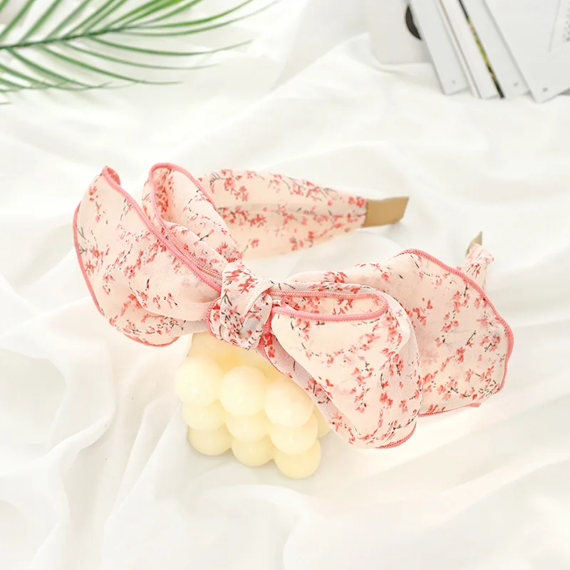 2021 summer new girl headdress hairhoop Japanese and Korean sweet printed fabric bow headdress headband
2021 summer new girl headdress hairhoop Japanese and Korean sweet printed fabric bow headdress headband