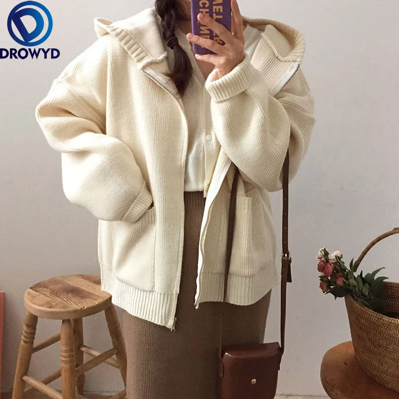 2021 Autumn and Winter Korean Version of Warm Zipper Hooded Pocket Knitted Sweater V-neck Long-sleeve Sweater Coat Trend 5 Color
2021 Autumn and Winter Korean Version of Warm Zipper Hooded Pocket Knitted Sweater V-neck Long-sleeve Sweater Coat Trend 5 Color