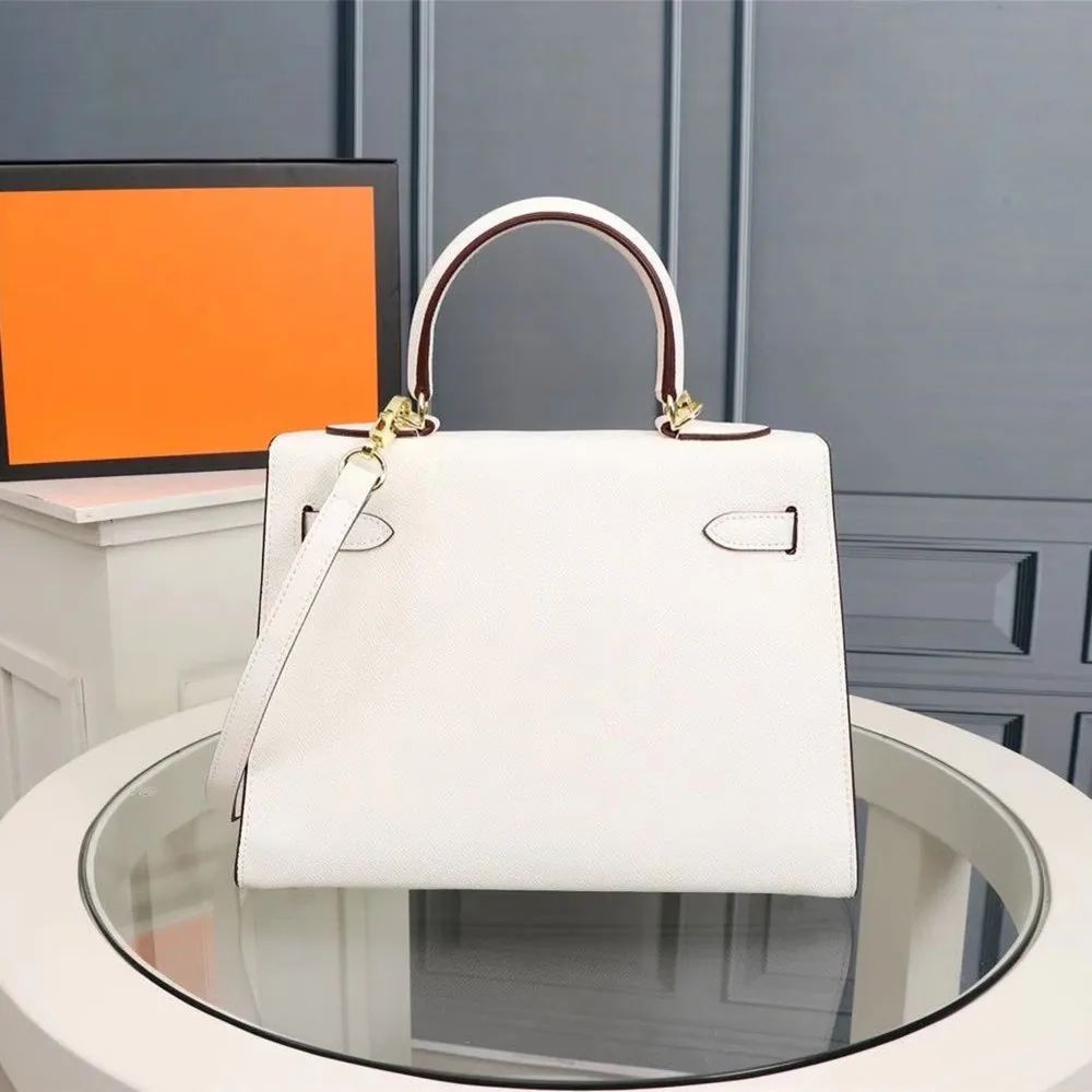 The New Vintage Chain Designer Leather Crossbody Bags Women's 2021 Women's Trend Bags Brand Trend Crossbody Bags
The New Vintage Chain Designer Leather Crossbody Bags Women's 2021 Women's Trend Bags Brand Trend Crossbody Bags