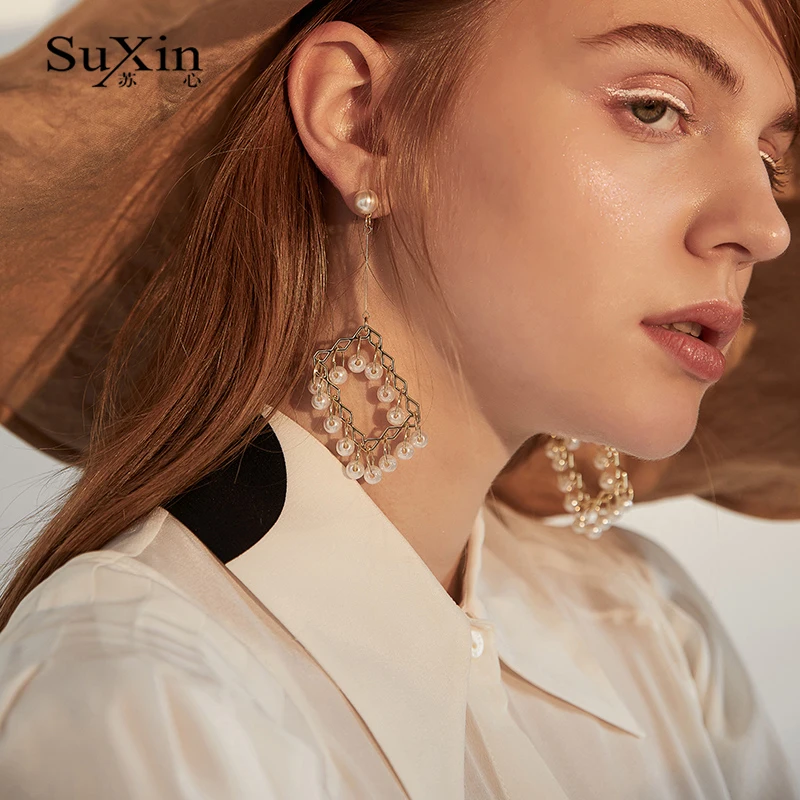 SuXin earrings 2020 new simple square temperament earrings for women long pearl pendant earrings jewelry gift
SuXin earrings 2020 new simple square temperament earrings for women long pearl pendant earrings jewelry gift