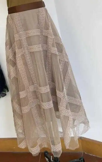 Women Autumn/Spring Newest Lace Stitching Mesh Embroidered Skirt - Ladies Beige/Green A-line Plaid Skirt
Women Autumn/Spring Newest Lace Stitching Mesh Embroidered Skirt - Ladies Beige/Green A-line Plaid Skirt