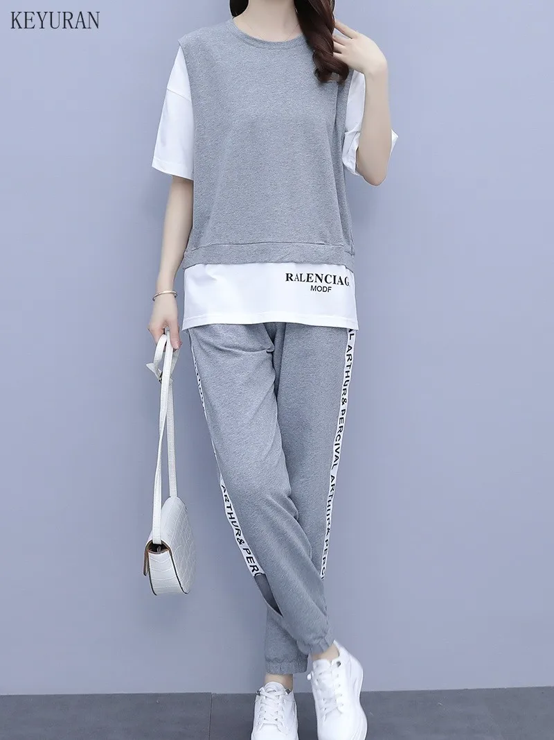 Summer Two Piece Set Women Outfits Short Sleeve Patchwork Pullovers T-Shirt Top and Pants 2 Piece Set Casual Women Tracksuits
Summer Two Piece Set Women Outfits Short Sleeve Patchwork Pullovers T-Shirt Top and Pants 2 Piece Set Casual Women Tracksuits