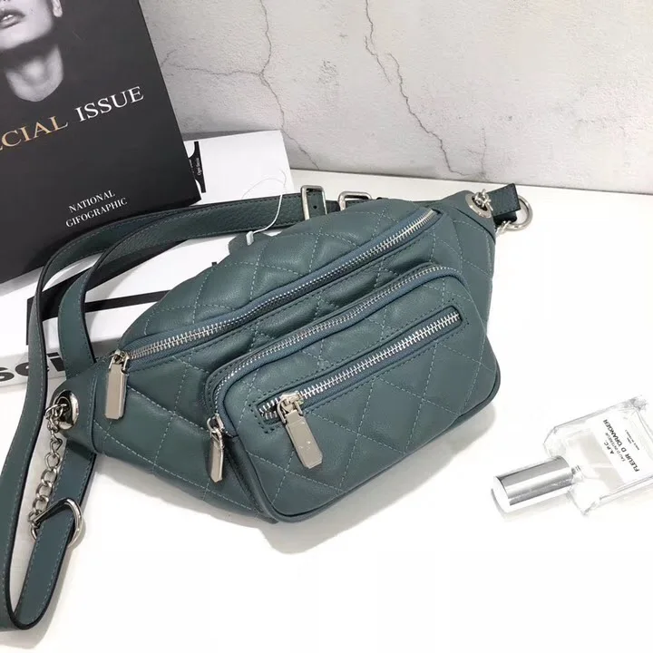 free shipping 2020 the new style fashion cool genuine cow leather women one shoulder bag crossbody bag 35cm 7color 
free shipping 2020 the new style fashion cool genuine cow leather women one shoulder bag crossbody bag 35cm 7color