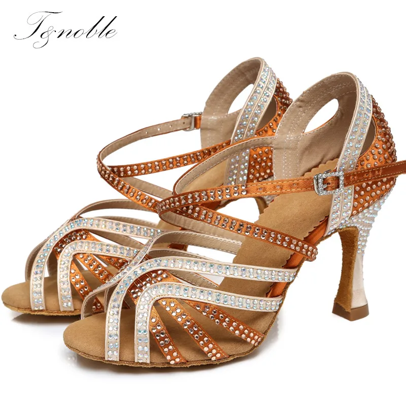 New Rhinestone Latin Dance Shoes Women Professional Perform Tango/Salsa Dance Shoes Satin Soft Soles Party Dance Sandals L450
New Rhinestone Latin Dance Shoes Women Professional Perform Tango/Salsa Dance Shoes Satin Soft Soles Party Dance Sandals L450