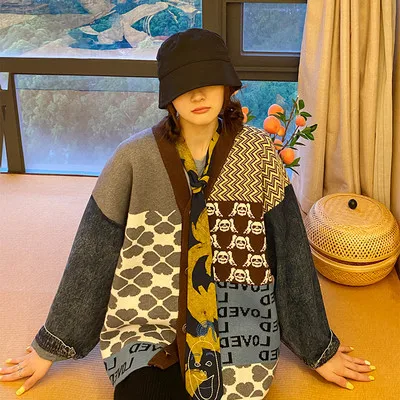 Vintage Knitted Cardigan Sweater Women Patchwork Denim Coat V Neck Long Sleeve Knitwear Casual Loose Outwear Female Tops 2021
Vintage Knitted Cardigan Sweater Women Patchwork Denim Coat V Neck Long Sleeve Knitwear Casual Loose Outwear Female Tops 2021