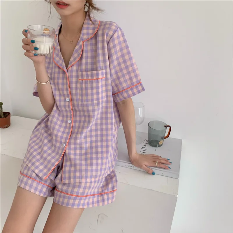 Women's Short-sleeved Shorts Pajamas 2-piece Plaid Cardigan Set Home Clothes Simplicity Comfortable Lapel Sleeping Clothes
Women's Short-sleeved Shorts Pajamas 2-piece Plaid Cardigan Set Home Clothes Simplicity Comfortable Lapel Sleeping Clothes