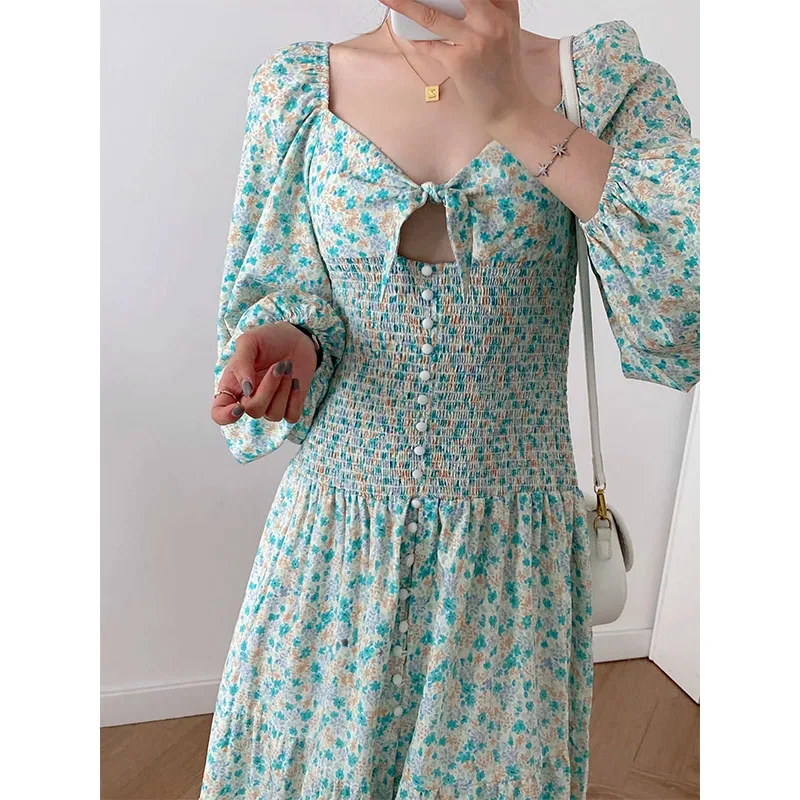 Za Women Chic Fashion Hollow on the chest Floral Print Front Slit Dress Vintage Puff Sleeve Back Elastic Female Dresses Vestidos
Za Women Chic Fashion Hollow on the chest Floral Print Front Slit Dress Vintage Puff Sleeve Back Elastic Female Dresses Vestidos