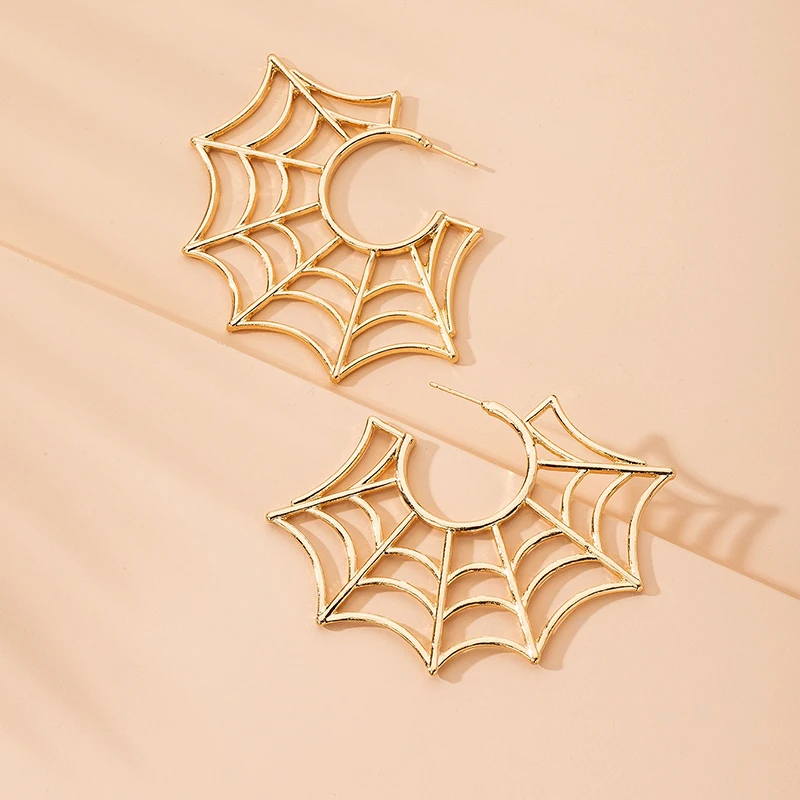 Fashion metal vintage big C-shaped spider web exaggerated catwalk street shooting earring for women jewelry
Fashion metal vintage big C-shaped spider web exaggerated catwalk street shooting earring for women jewelry