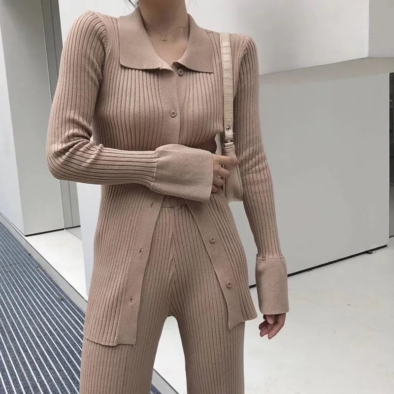 Knitted Women's Suit Ribbing Lapel Flare Sleeve Sweater Cardigan + Wide Leg Pants Two Piece Set Women Spring Autumn Casual
Knitted Women's Suit Ribbing Lapel Flare Sleeve Sweater Cardigan + Wide Leg Pants Two Piece Set Women Spring Autumn Casual