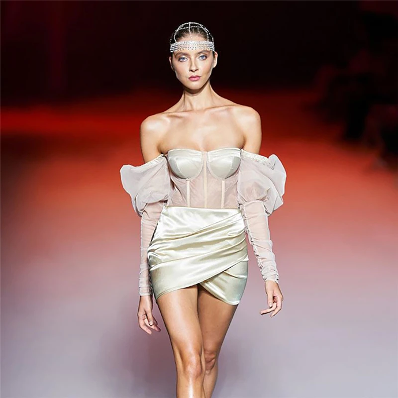 Summer Sexy Women's Strapless Puff Sleeve Mini Celebrity Sexy White High Quality Women Dress Evening Party Dress
Summer Sexy Women's Strapless Puff Sleeve Mini Celebrity Sexy White High Quality Women Dress Evening Party Dress