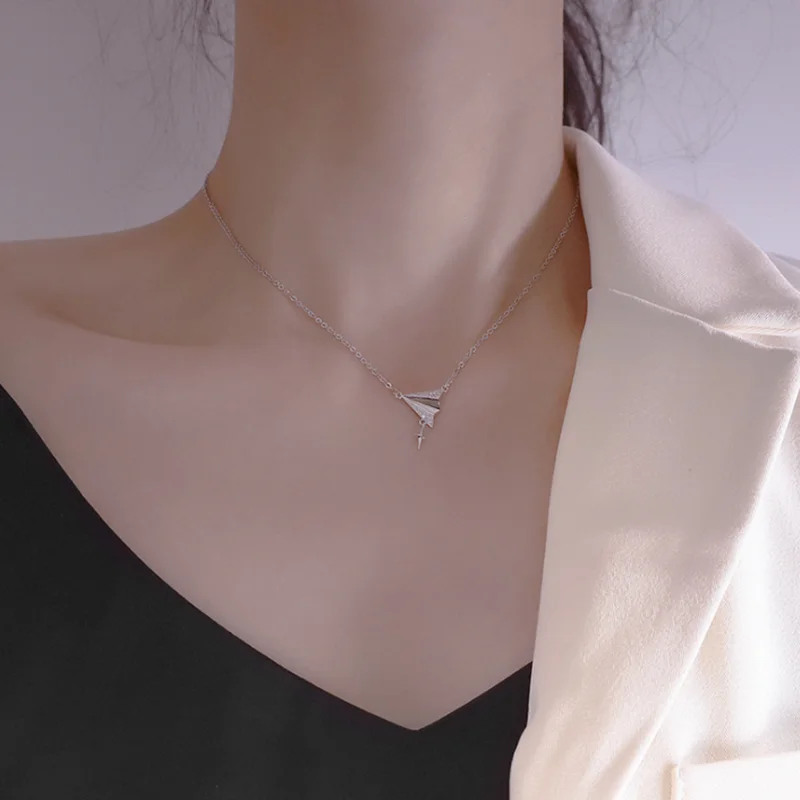 Elegant Childhood paper airplane Necklace Minimalism dream star cross necklace clavicle chain party Jewelry Birthday Gift
Elegant Childhood paper airplane Necklace Minimalism dream star cross necklace clavicle chain party Jewelry Birthday Gift