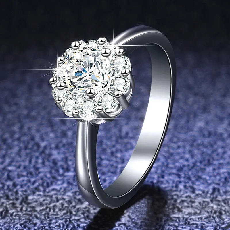 Silver Platinum 1 Carat Excellent Cut Diamond Test Passed D Color Good Quality Moissanite Elegant Snowflake Ring Silver Jewelry
Silver Platinum 1 Carat Excellent Cut Diamond Test Passed D Color Good Quality Moissanite Elegant Snowflake Ring Silver Jewelry