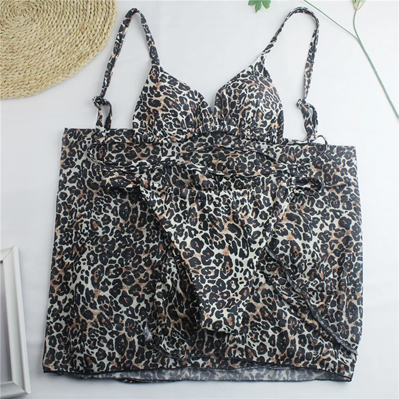 2021 New Women Bikini Set 3pcs Bathing Suits Print Swimsuits Ladies Split Lace Up Swimsuit Sexy Bikini
2021 New Women Bikini Set 3pcs Bathing Suits Print Swimsuits Ladies Split Lace Up Swimsuit Sexy Bikini