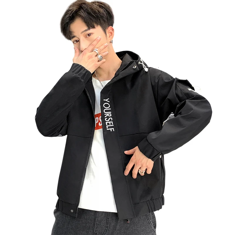 UYUK New Autumn Korean Version Of Loose Casual Fashion Temperament Stitching Letters Hooded Zipper Decorative Men's Jackets
UYUK New Autumn Korean Version Of Loose Casual Fashion Temperament Stitching Letters Hooded Zipper Decorative Men's Jackets
