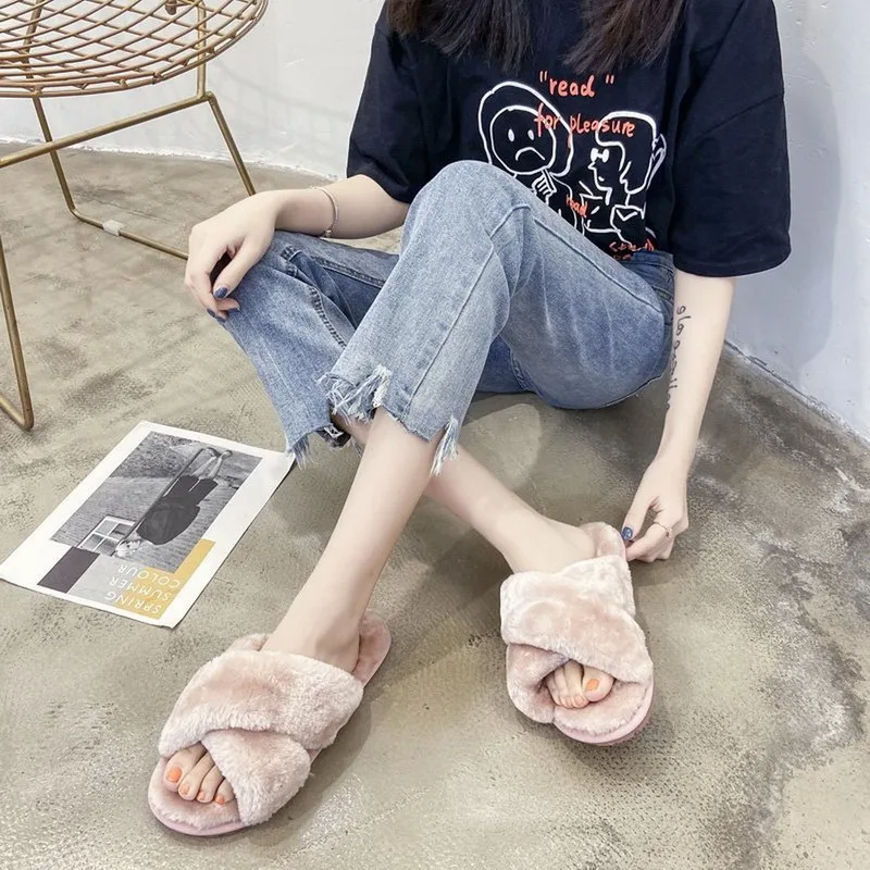 Fashion Leopard Fluffy Home Slippers Indoor Cross Soft Hair Flat Women's Slippers Winter Warm Shoes For Women 2021 Flip Flops 
Fashion Leopard Fluffy Home Slippers Indoor Cross Soft Hair Flat Women's Slippers Winter Warm Shoes For Women 2021 Flip Flops