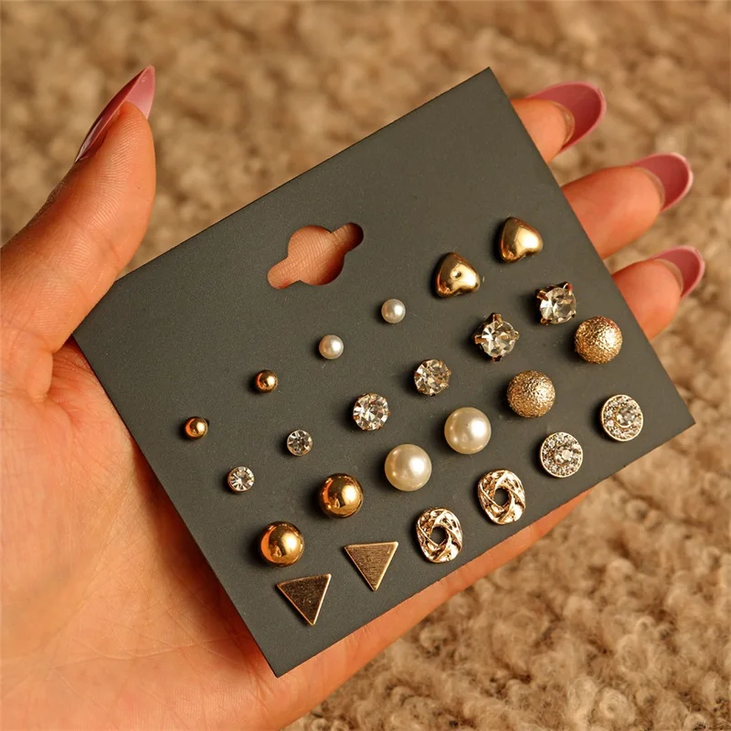 EN Fashion Women Earrings Pearl Stud Earrings For Women New Bohemian 2021 Geometric Small Crystal Heart Earrings Punk Jewelry
EN Fashion Women Earrings Pearl Stud Earrings For Women New Bohemian 2021 Geometric Small Crystal Heart Earrings Punk Jewelry