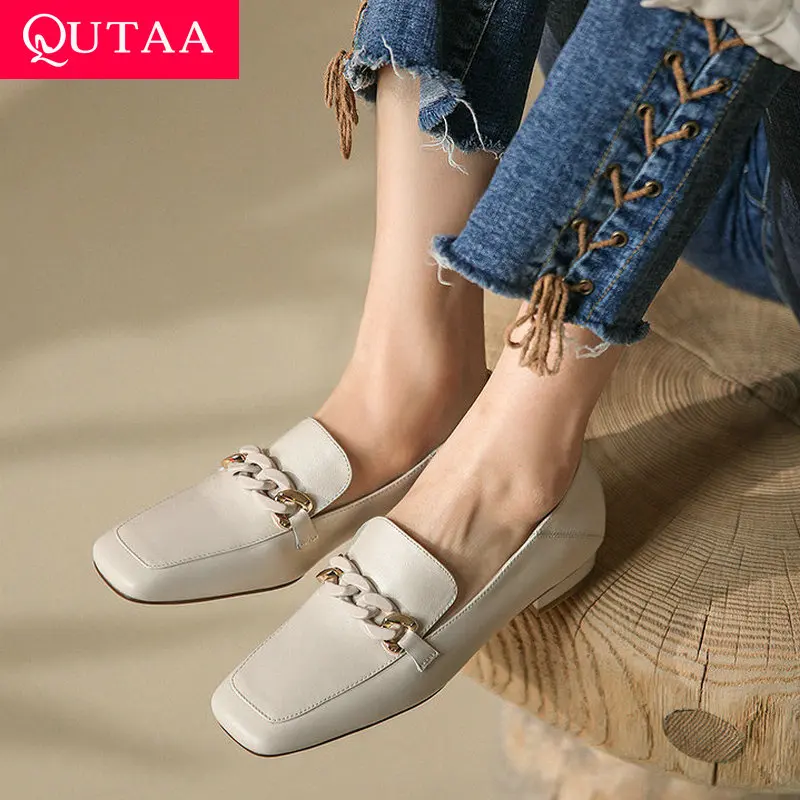 QUTAA 2022 Retro Square Toe Basic Women Pumps Cow Leather Slip On Ladies Shoes Spring Autumn Square Low Heels Size 34-39 
QUTAA 2022 Retro Square Toe Basic Women Pumps Cow Leather Slip On Ladies Shoes Spring Autumn Square Low Heels Size 34-39