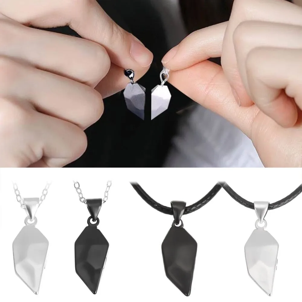 Magnet Matching Pendant Couple Necklace for Men and Women 2021 New Fashion Wishing Stone A Pair of Love Stitching Chain Necklace
Magnet Matching Pendant Couple Necklace for Men and Women 2021 New Fashion Wishing Stone A Pair of Love Stitching Chain Necklace