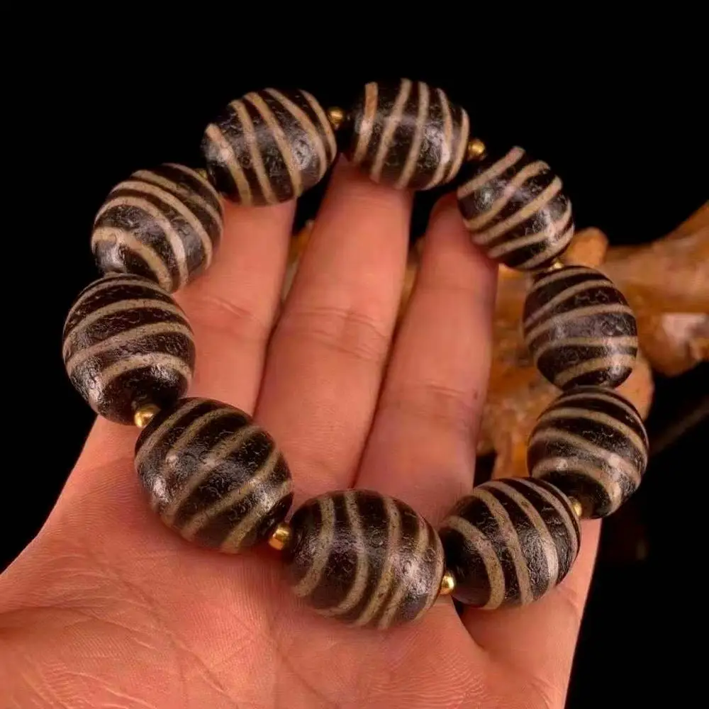 202011 Water ripple Daluo bead bracelet Dzi bead Lotus Diamond Lightning tooth yellow ancient Horseshoe pattern pulseras bijoux
202011 Water ripple Daluo bead bracelet Dzi bead Lotus Diamond Lightning tooth yellow ancient Horseshoe pattern pulseras bijoux