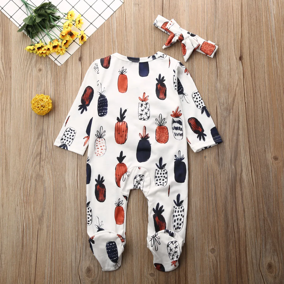Autumn Spring Newborn Infant Baby Girl Long Sleeve Pineapple Prints Button Footies Headband Clothes Playsuit
Autumn Spring Newborn Infant Baby Girl Long Sleeve Pineapple Prints Button Footies Headband Clothes Playsuit