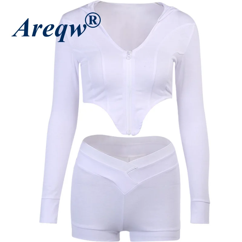 Irregular Long-sleeved Cardigan Hooded Top Women 2021 Spring and Summer New Casual Shorts Suit
Irregular Long-sleeved Cardigan Hooded Top Women 2021 Spring and Summer New Casual Shorts Suit