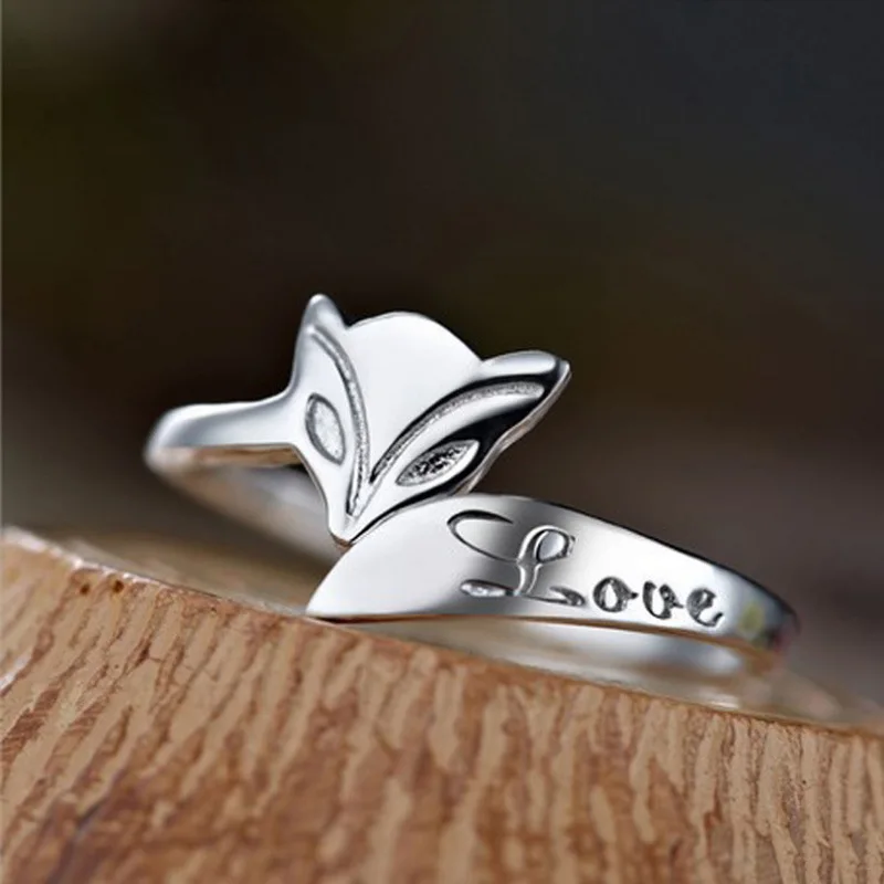 Silver Color Animals Cute Fox Pattern Love Letter Carved Jewelry Ladies Engagement Wedding Gift Open Finger Ring for Female 
Silver Color Animals Cute Fox Pattern Love Letter Carved Jewelry Ladies Engagement Wedding Gift Open Finger Ring for Female