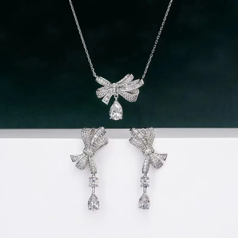 Elegant 925 Sterling Silver Pear Cut Created Moissanite Diamonds Engagement Bowknot Earrings/Pendant/Necklace/Ring Jewelry Set
Elegant 925 Sterling Silver Pear Cut Created Moissanite Diamonds Engagement Bowknot Earrings/Pendant/Necklace/Ring Jewelry Set