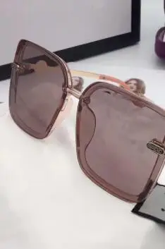 2020 Rimless Sunglasses Women Designer Alloy Frame Oversize Gradient SunGlasses Fashion Female Square Women Eyewear uv400
2020 Rimless Sunglasses Women Designer Alloy Frame Oversize Gradient SunGlasses Fashion Female Square Women Eyewear uv400