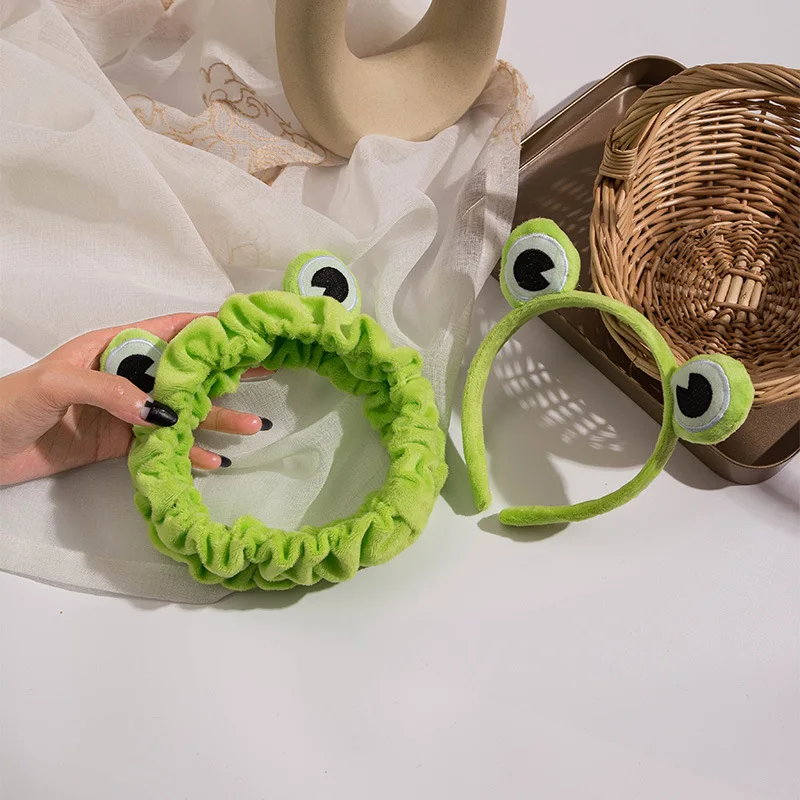 Funny Green Frog Makeup Headband Wide-brimmed Elastic Hairbands Girls Hair Bands Women Hair Accessories Girls Hairband
Funny Green Frog Makeup Headband Wide-brimmed Elastic Hairbands Girls Hair Bands Women Hair Accessories Girls Hairband