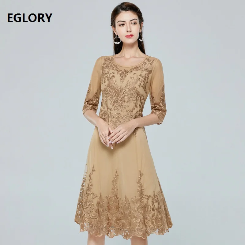 Elegant 1950s Style Dress 2020 Spring Summer Party Events Women Luxurious Embroidery 3/4 Sleeve Slim Fitted A-Line Dress Mesh
Elegant 1950s Style Dress 2020 Spring Summer Party Events Women Luxurious Embroidery 3/4 Sleeve Slim Fitted A-Line Dress Mesh