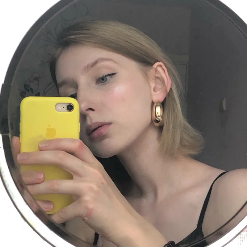 Street Style CC Hoop Chunky Gold Small Big Hoop Earrings For Women Punk Metal Gold Circle Earrings
Street Style CC Hoop Chunky Gold Small Big Hoop Earrings For Women Punk Metal Gold Circle Earrings
