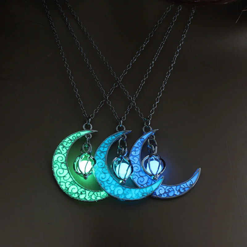 Moon Glowing Necklace Gem Charm Jewelry Silver Plated Women Halloween Pendant Hollow Luminous Stone Pendant Necklace Gifts
Moon Glowing Necklace Gem Charm Jewelry Silver Plated Women Halloween Pendant Hollow Luminous Stone Pendant Necklace Gifts
