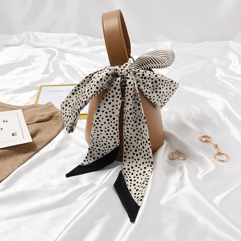 Elegant Letter Floral Dot Print Small Scarf Skinny Patchwork Pink Red Blue Bag Handle Decorate Ribbon Scarves Neck Tie Headband
Elegant Letter Floral Dot Print Small Scarf Skinny Patchwork Pink Red Blue Bag Handle Decorate Ribbon Scarves Neck Tie Headband