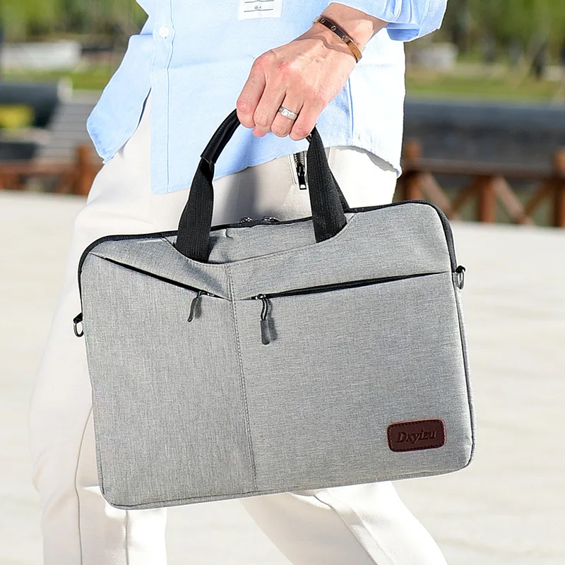 New Men's Business Briefcase Simple Casual Cross Body Bag Men's Bag 14 Inch Laptop Bag Ladies Commuter Bag
New Men's Business Briefcase Simple Casual Cross Body Bag Men's Bag 14 Inch Laptop Bag Ladies Commuter Bag