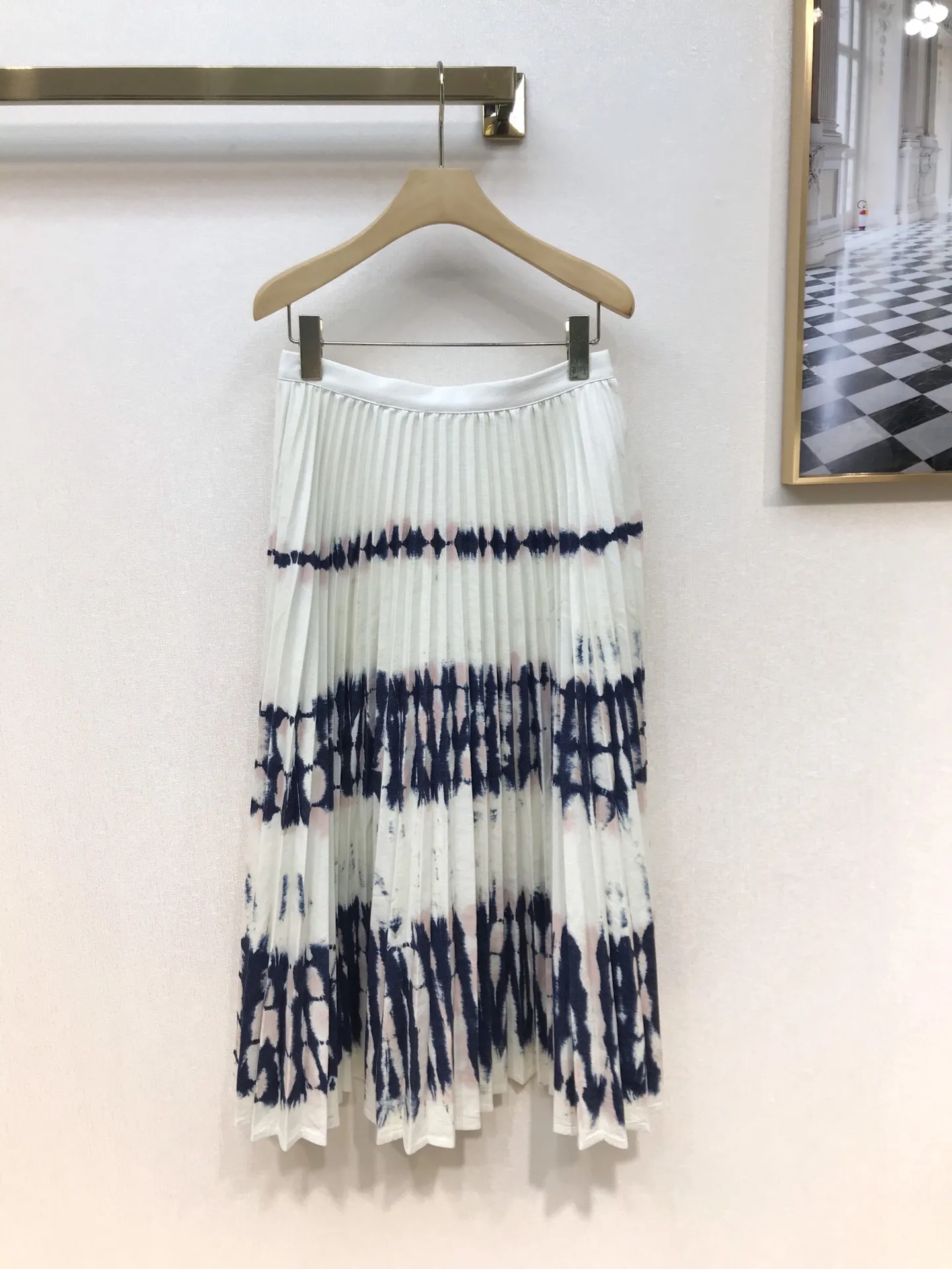 fashion ladies 2021 new sexy tie-dye printed pleated skirt 0109 
fashion ladies 2021 new sexy tie-dye printed pleated skirt 0109