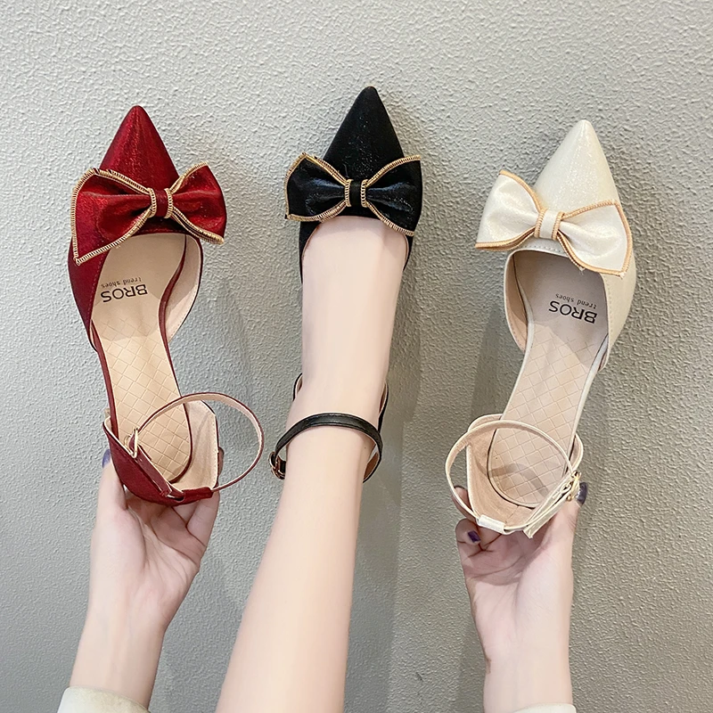 Women's Shoes 
Women's Shoes