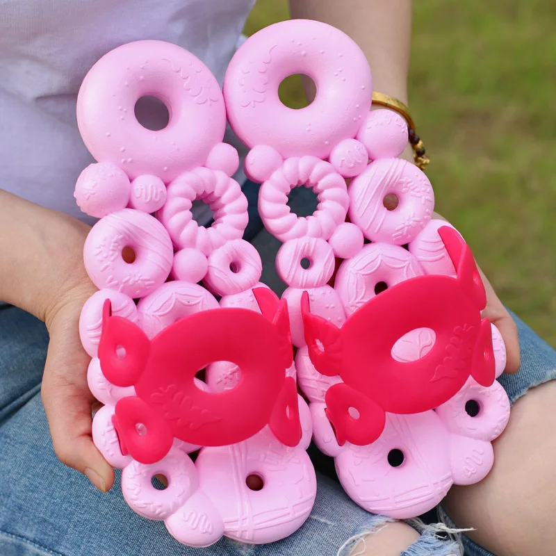 Hollow Out Home Slippers Summer Women Non-slip Flat Sandals Fashion Doughnut Household Slides Soft Couple Bathroom Flip Flops
Hollow Out Home Slippers Summer Women Non-slip Flat Sandals Fashion Doughnut Household Slides Soft Couple Bathroom Flip Flops