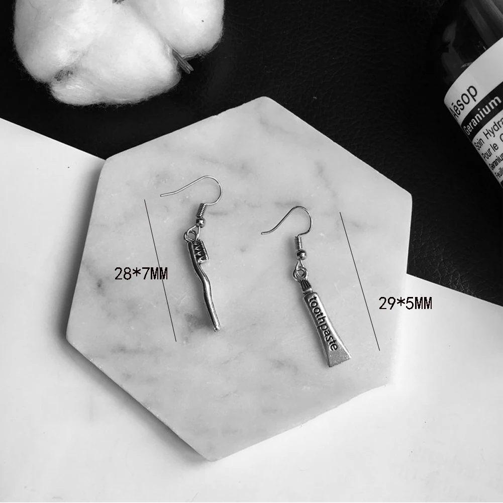 1Pair New Fashion Creativity Earrings Punk Handcuffs Blade Gun Drop Earrings For Women Simple Fashion Cool Jewelry Accessories
1Pair New Fashion Creativity Earrings Punk Handcuffs Blade Gun Drop Earrings For Women Simple Fashion Cool Jewelry Accessories