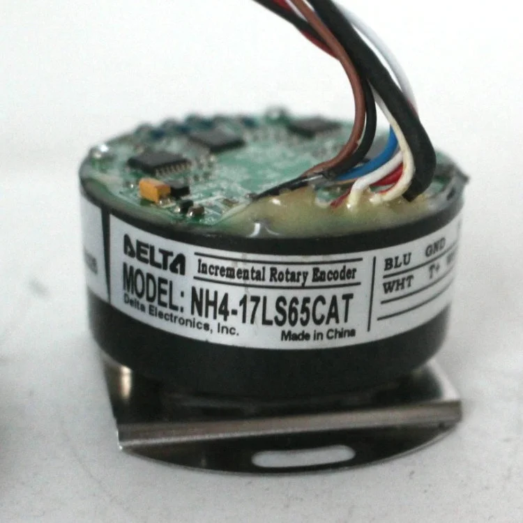 Серводвигатель, абсолютный кодировщик, NH4-17LS65C7M NH4-17LS65C7T NH4-17LS65CAD NH4-17LS65CAM NH4-17LS65C7D
Серводвигатель, абсолютный кодировщик, NH4-17LS65C7M NH4-17LS65C7T NH4-17LS65CAD NH4-17LS65CAM NH4-17LS65C7D