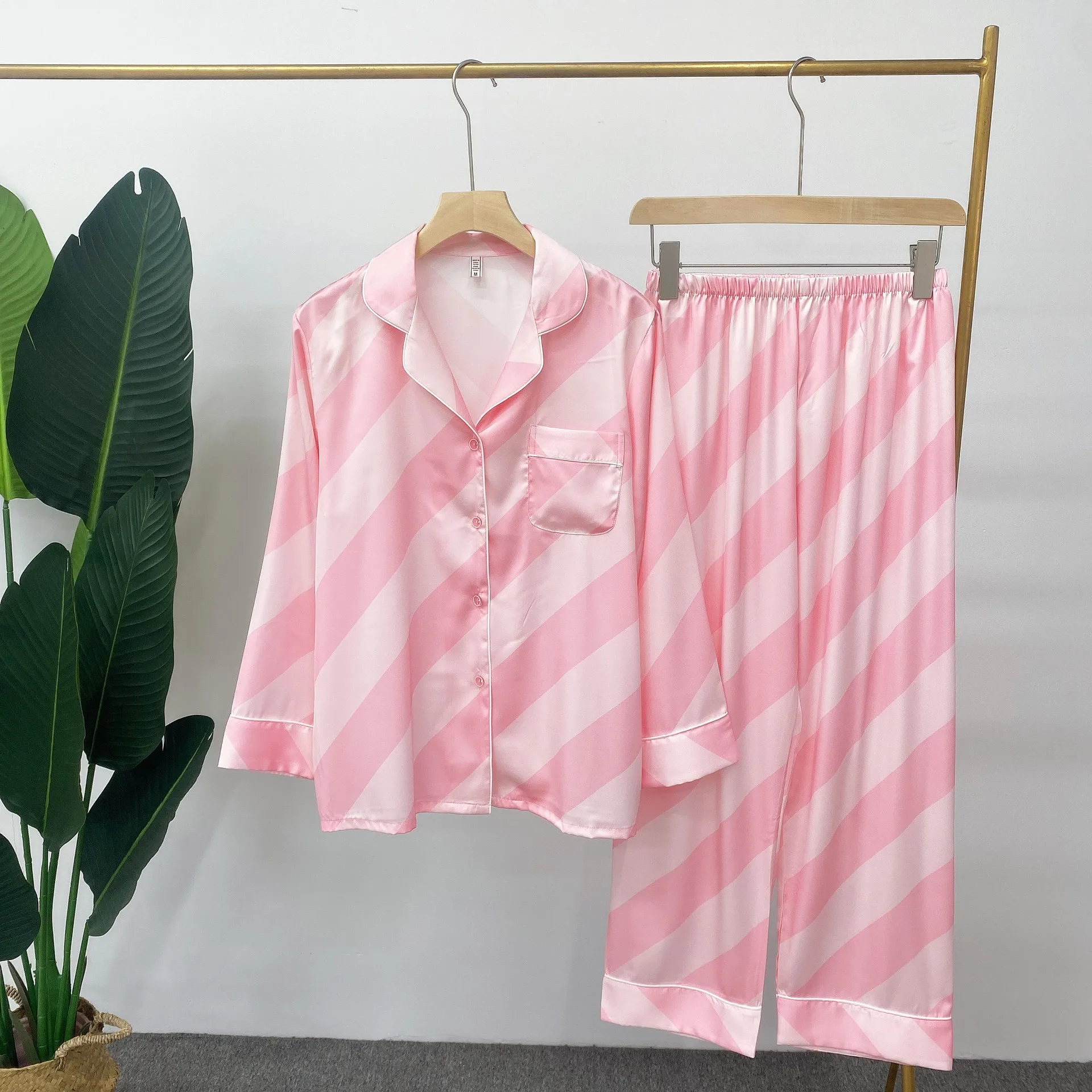 FZSLCYIYI Spring Autumn Diagonal Stripes Satin Long Sleeve Shirt Pants Pajama Sleepwear Bride Bridesmaid Wedding Homewear
FZSLCYIYI Spring Autumn Diagonal Stripes Satin Long Sleeve Shirt Pants Pajama Sleepwear Bride Bridesmaid Wedding Homewear