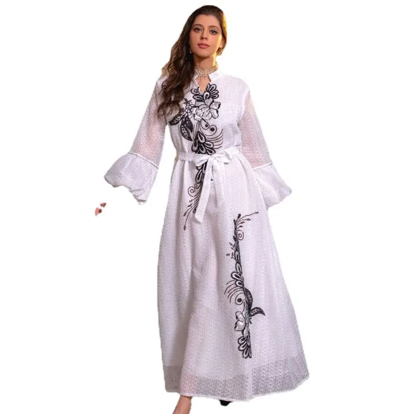 Muslim Womans Dress Embroidery Lantern Sleeve Belt Stand Collar White Kaftan Long Modest Dresses For Women
Muslim Womans Dress Embroidery Lantern Sleeve Belt Stand Collar White Kaftan Long Modest Dresses For Women