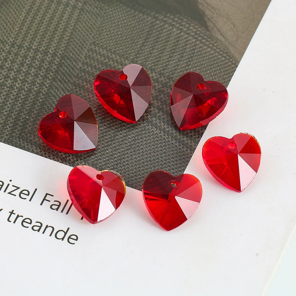 10pc Red Heart Faceted Glass Beads 14mm Austria Crystal Love Pendant Charms for Jewelry Making DIY Earring Necklaces Accessories 
10pc Red Heart Faceted Glass Beads 14mm Austria Crystal Love Pendant Charms for Jewelry Making DIY Earring Necklaces Accessories
