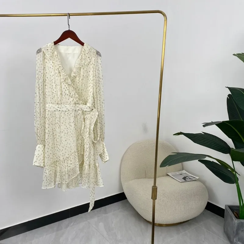 Top Quality Summer Women Fashion Silk Black Metallic Dot V-neck Long Sleeve A-line Mini Dresses
Top Quality Summer Women Fashion Silk Black Metallic Dot V-neck Long Sleeve A-line Mini Dresses